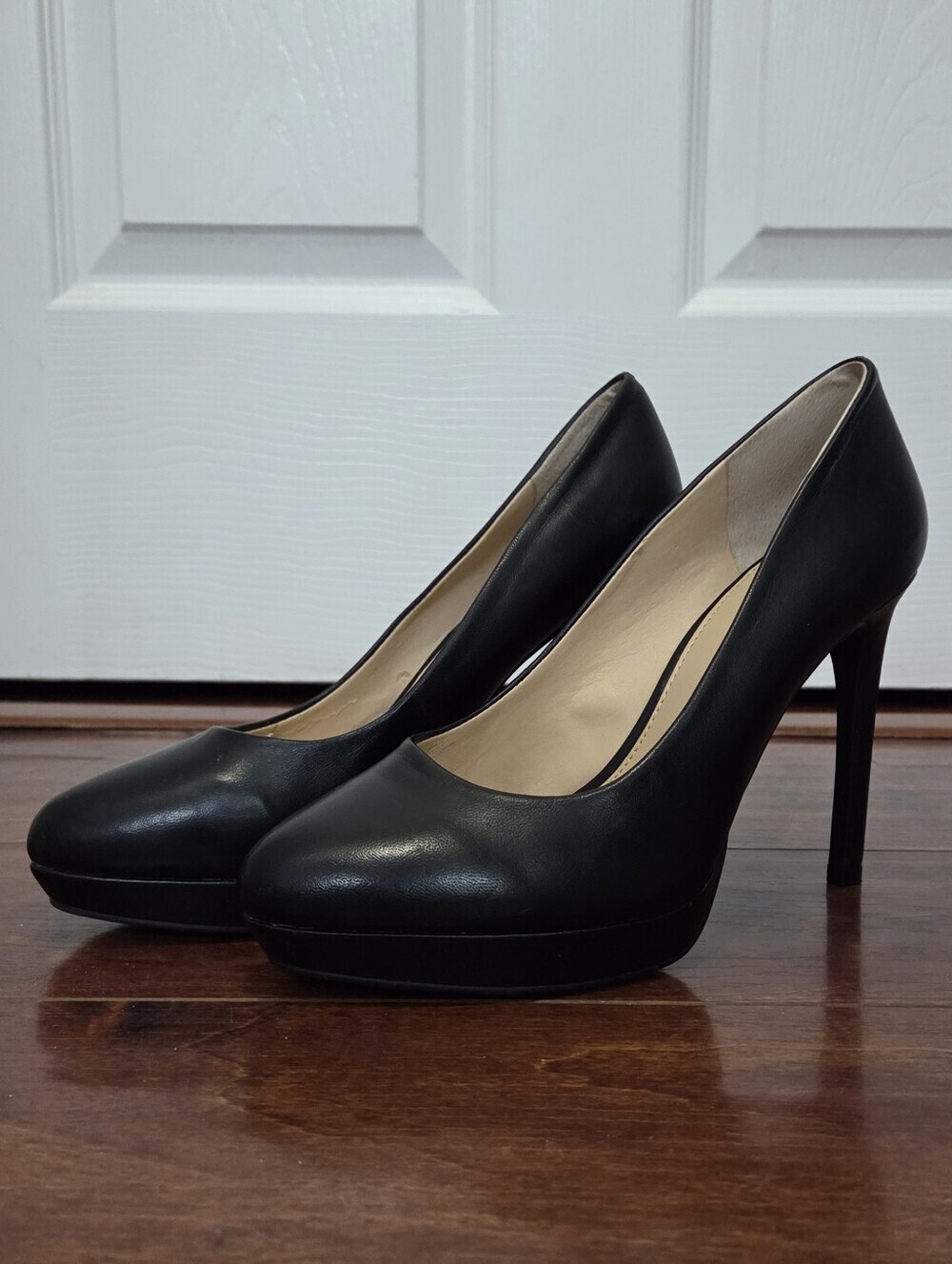 Gianni Bini Classic Black Leather Platform High Stiletto Heels Pumps Size 7